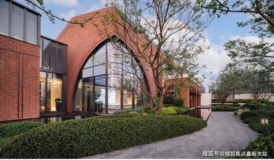 中心电线楼盘百科→首页网站→楼盘测评→中心电线小时热线电话人生就是搏保利西郊和煦领墅售楼处电话→保利西郊和煦领墅售楼(图6)